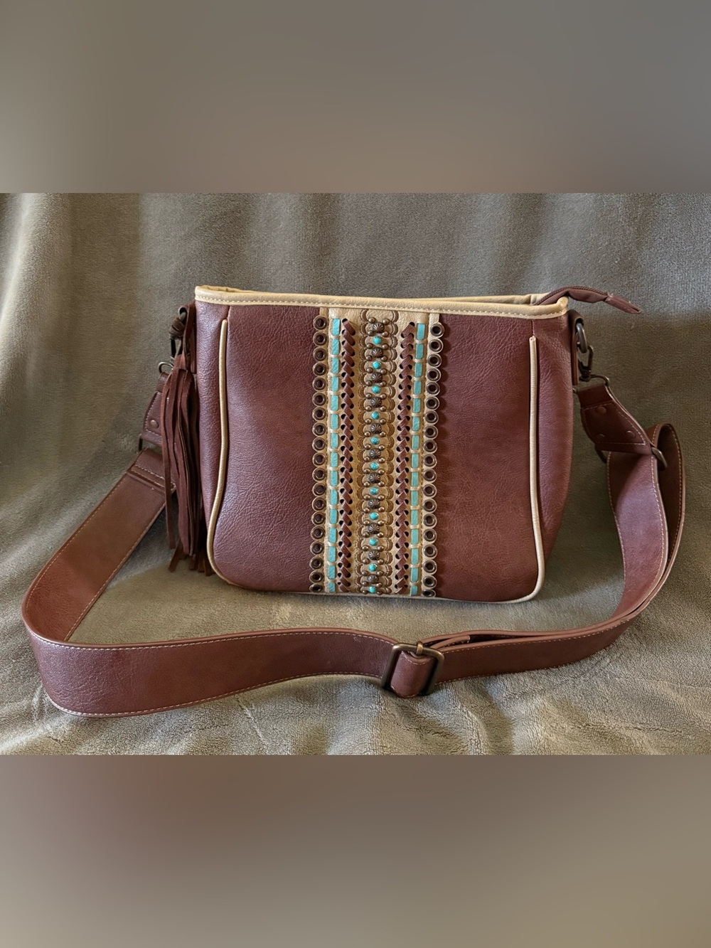 Nocona Blazin Roxx Concealed Carry Crossbody Bag